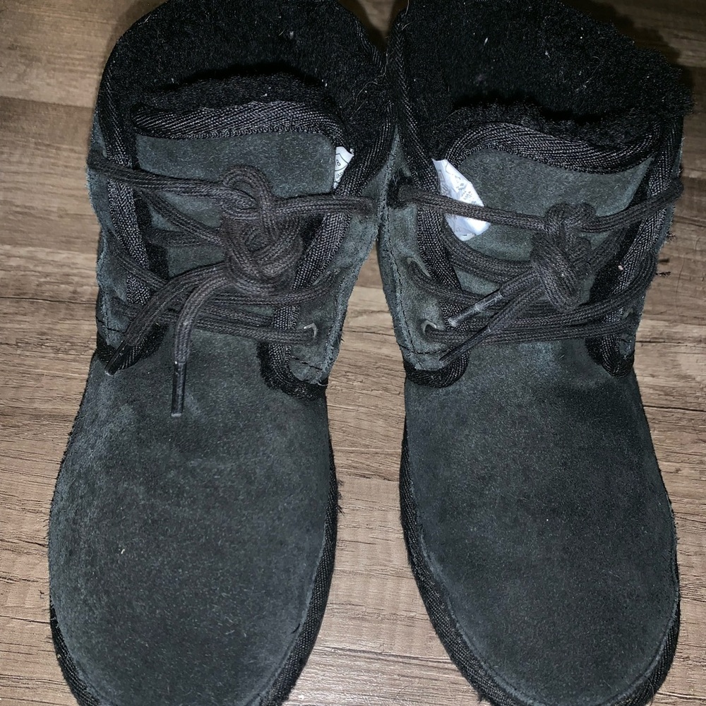 black uggs